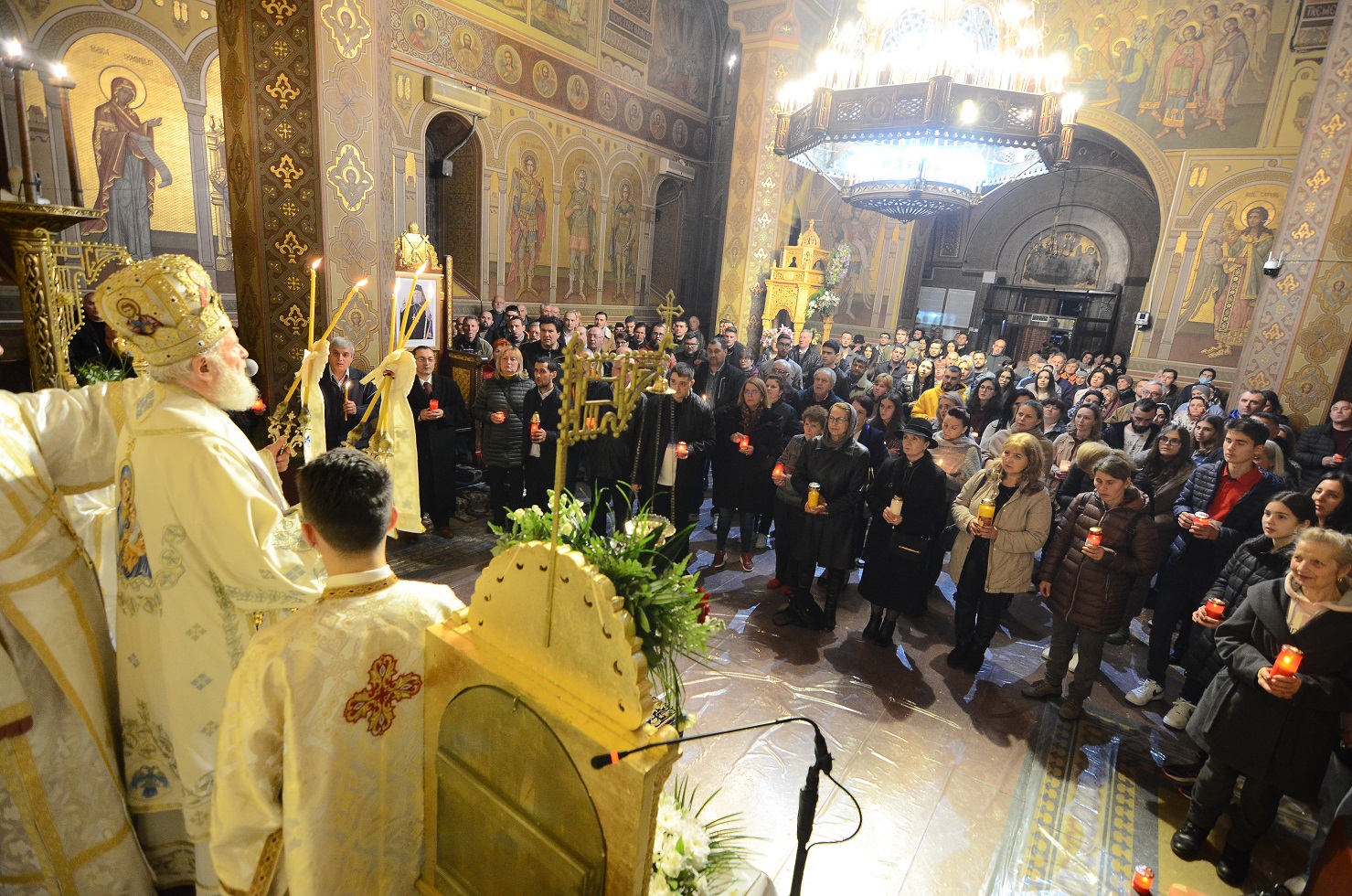 ÎNVIEREA DOMNULUI LA CATEDRALA DIN TÂRGOVIȘTE
