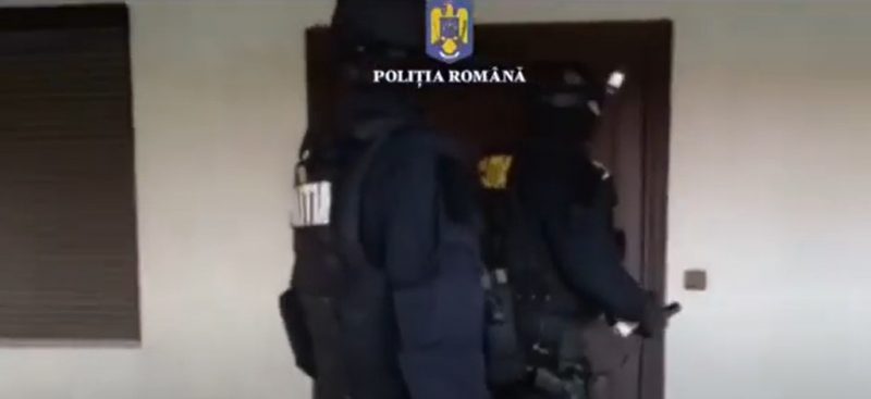 11 percheziții domiciliare la persoane bănuite de FALS, ÎNȘELĂCIUNE ȘI TĂINUIRE