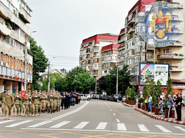 Jandarmii dâmbovițeni vor fi în mijlocul cetățenilor la manifestările dedicate Zilei Eroilor