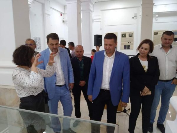 Expoziția „Dâmbovița, repere arheologice”, parte a programului „Zilele Județului Dambovița”, 1-5 iunie 2022