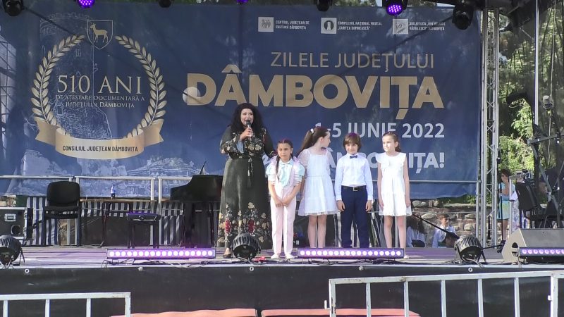 Gala Școlii Populare de Artă „Octav Enigărescu”, găzduită de Curtea Domnească Târgoviște