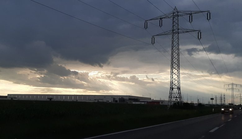 NATURA se dezlănțuie, INFORMARE METEO de VIJELII, GRINDINĂ și PLOI TORENȚIALE