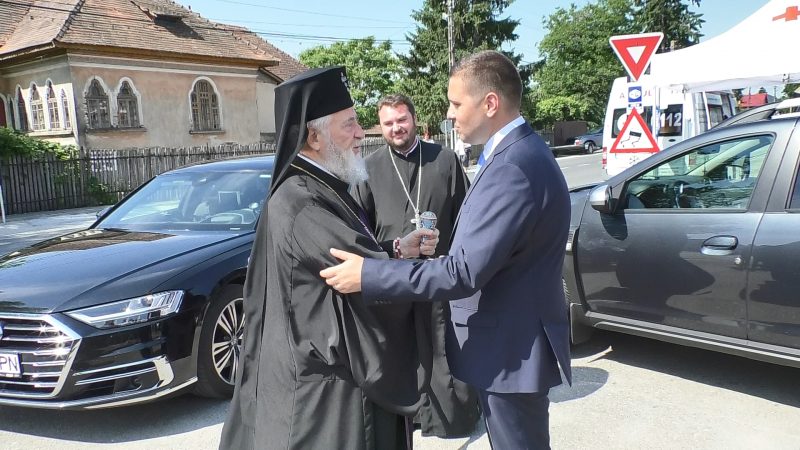 Înaltpreasfinția Sa, Mitropolitul Nifon a primit titlul de Cetățean de onoare al județului Dâmbovița