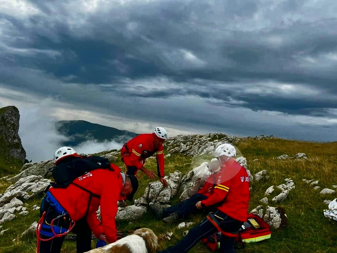 Început de săptămână cu intervenții pe cărările montane ale salvamontiștilor dâmbovițeni