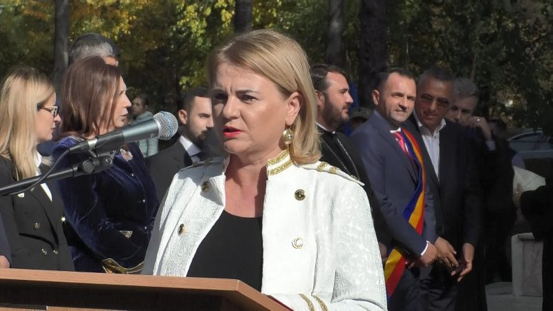 Omul și sacrificiul în război: Mesajul Prefectului Claudia Gilia de Ziua Veteranilor de Război