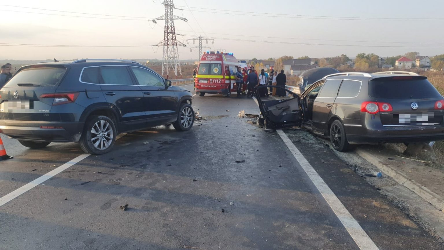 Clipe de groază, trei persoane rănite într-un accident pe DN 71 Bălteni