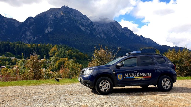 Sfaturi de la jandarmii montani pentru turiştii care merg la munte