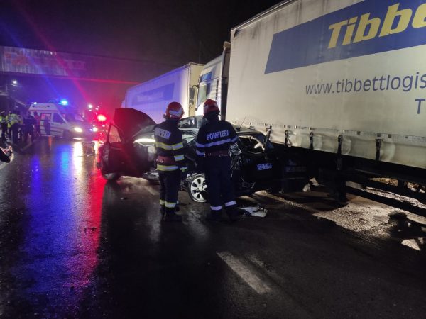 Tragic accident pe DN 71, două persoane au decedat iar a treia este în stare foarte gravă