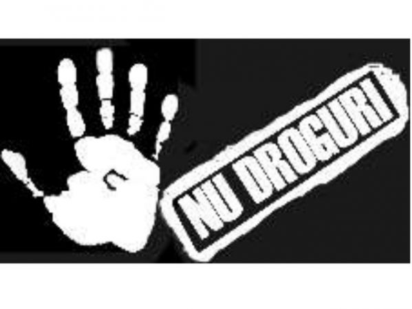 Alarmant, tot mai mulți minori consumă etnobotanice și chiar droguri de mare risc