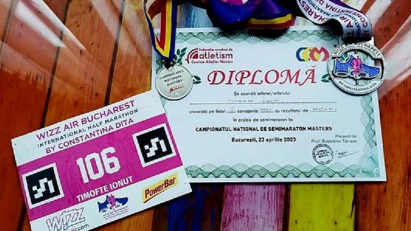 Jandarmeria Dâmboviţa se poate mândri cu jandarmul Timofte, vicecampion la “Campionatul Național de Semimaraton Masters”