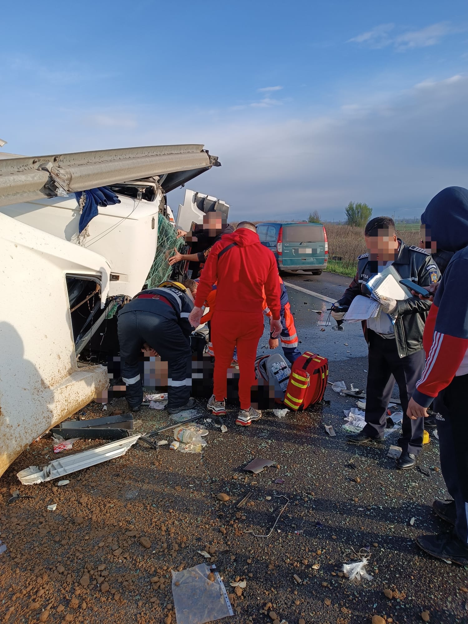 Accident rutier produs pe A1 km 53, pe raza localității Corbii Mari, pentru gestionarea situației de urgență acționează Garda Potlogi