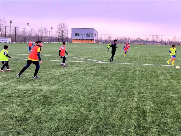 Vezi cine arbitrează finalele Juniori U13 și Juniori U15