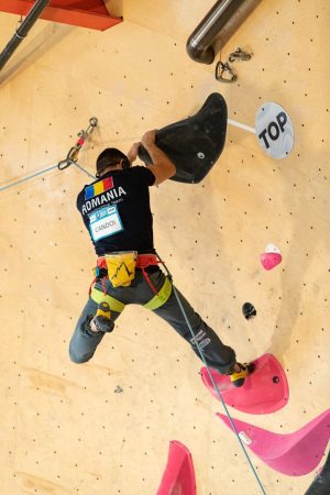 Trei sportivi români în finala primei Cupe Mondiale de Paraclimbing a sezonului competițional 2023