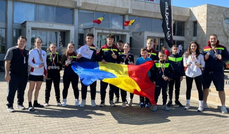 Sportivii de la CS Târgoviște, de șase ori pe podium la Campionatul Mondial de Karate Shito Ryu