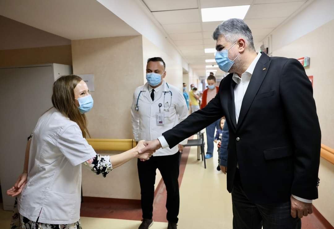 Președintele PSD, Marcel Ciolacu a ales ca de 1 Mai - Ziua Muncii, să facă o viteză medicilor și asistenților care sunt 24 din 24 de ore la datorie.