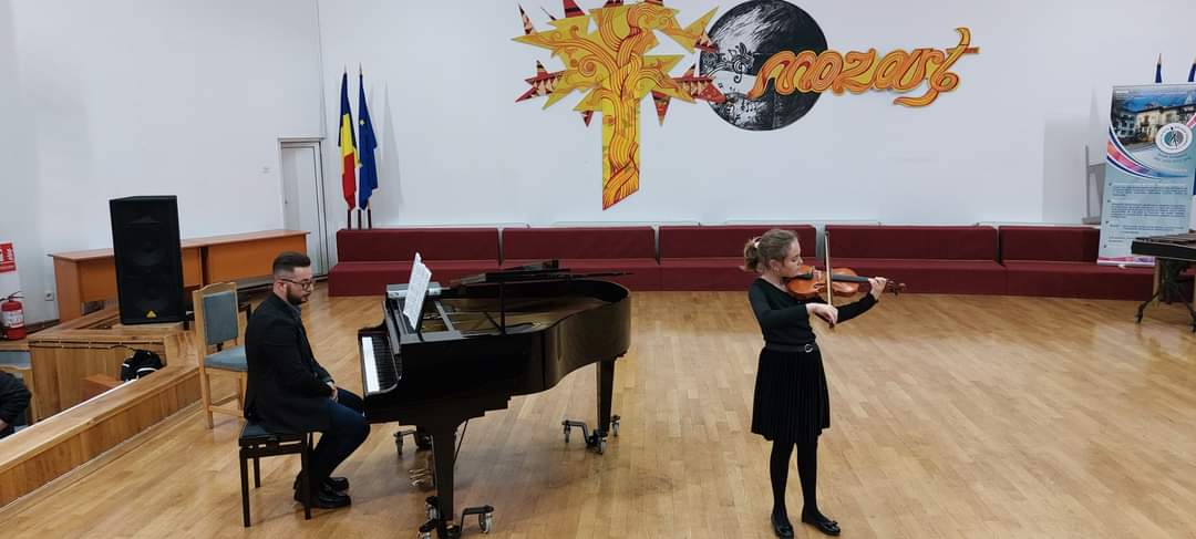 Liceul de Arte „Bălașa Doamna”  a fost gazda unui  concert susținut de elevii olimpici care au participat anul acesta la etapa națională a Olimpiadelor Naționale