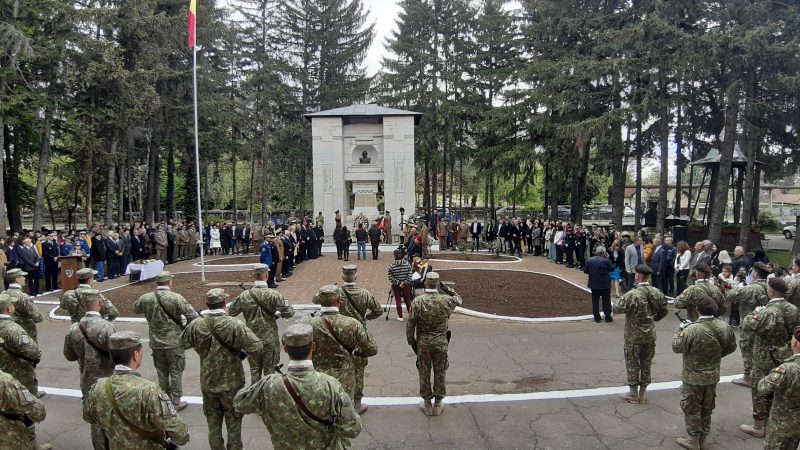 Ziua Independenței Naționale a României,marcată la Garnizoana Târgoviște