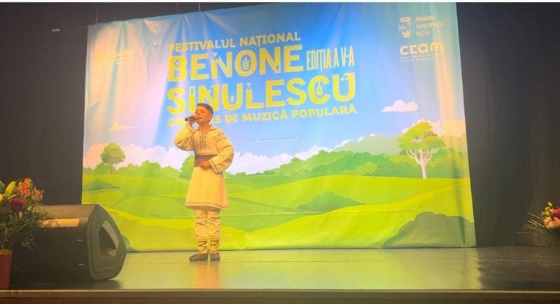 Arsenie Țiple, elev al Școlii Populare de Arte „Octav Enigărescu”, a obținut locul I la Festivalul Național de Folclor „Benone Sinulescu”