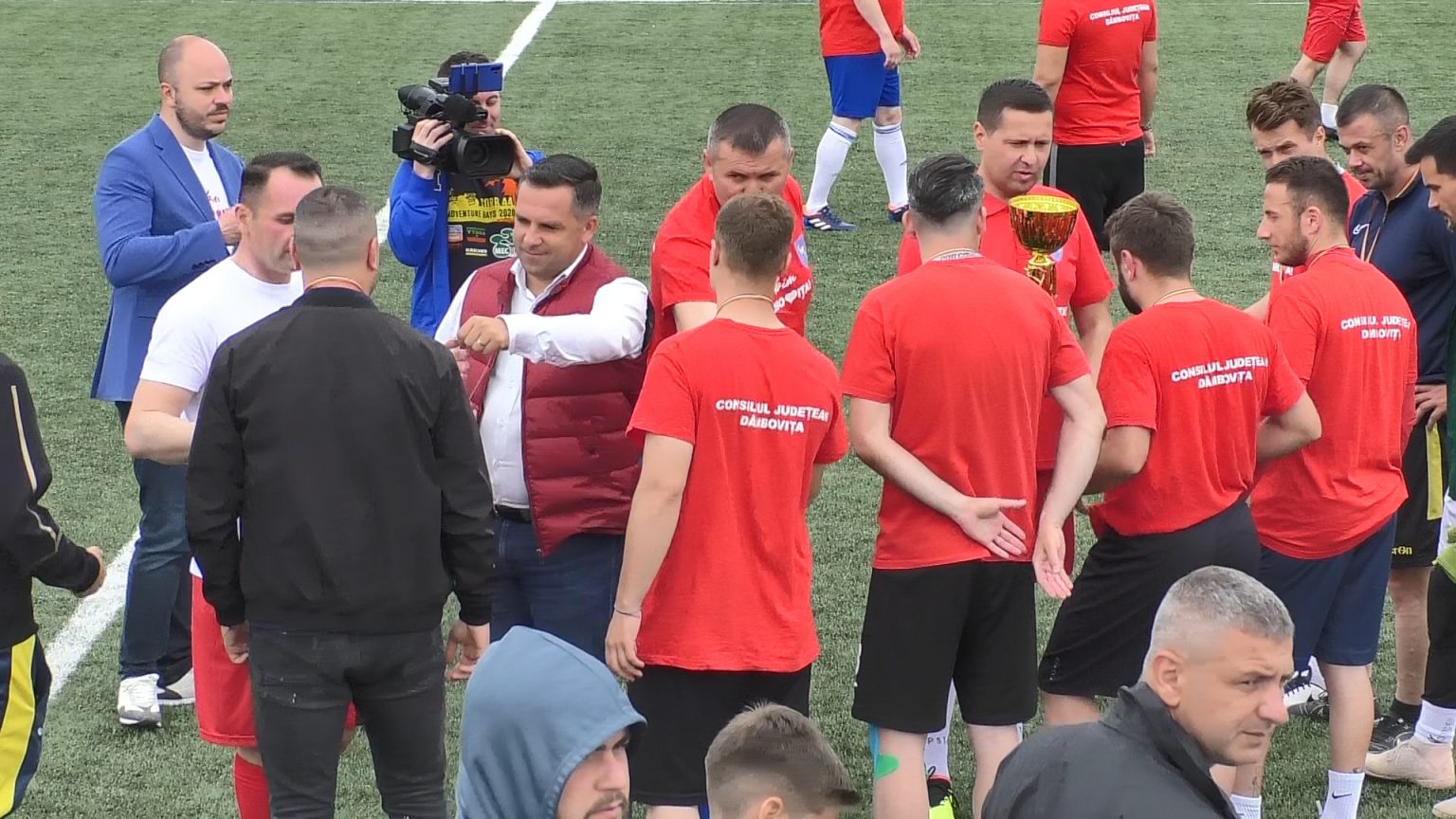 Campionii județului în cadrul Campionatului de fotbal „Iubim Dâmbovița”