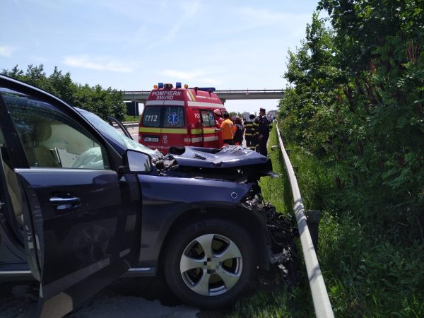 Coliziune între un tir și un autoturism pe A1, în dreptul localității dâmbovițene Uliești