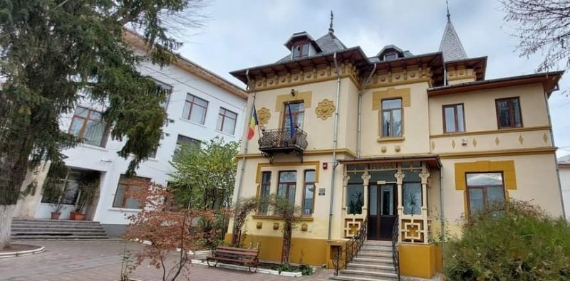 Pe 22 iunie, Liceul de Arte ” Bălașa Doamna ” Târgoviște, organizează testarea aptitudinilor în vederea admiterii în clasa a V-a