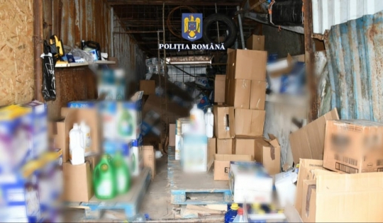 Contrabandă cu detergenți și balsam de rufe