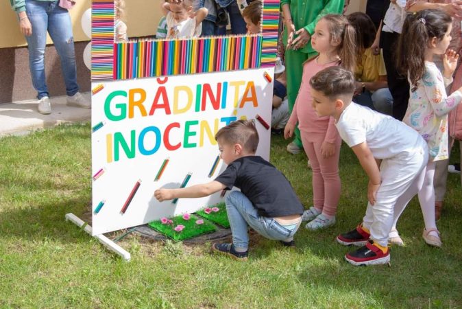 Din toamnă, devine obligatorie grupa mijlocie la grădiniță