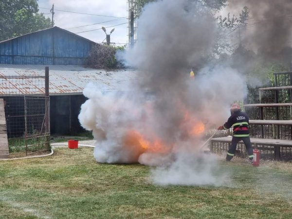 Etapa județeană a Concursurilor profesionale ale serviciilor voluntare şi private pentru situaţii de urgenţă,în Dâmbovița