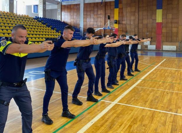 Stagiu pentru pregătirea polițiștilor dâmbovițeni încadrați direc