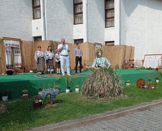 VALORI NESTEMATE ALE SATULUI ROMÂNESC, la Vulcana Pandele
