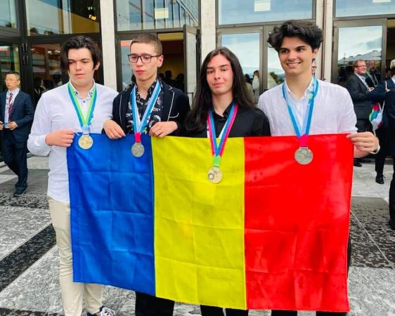 OLIMPIADA INTERNAȚIONALĂ DE CHIMIE, care a avut loc loc în perioada 16 – 25 iulie 2023, în Zurich, Elveția, aduce noi premii pentru România!