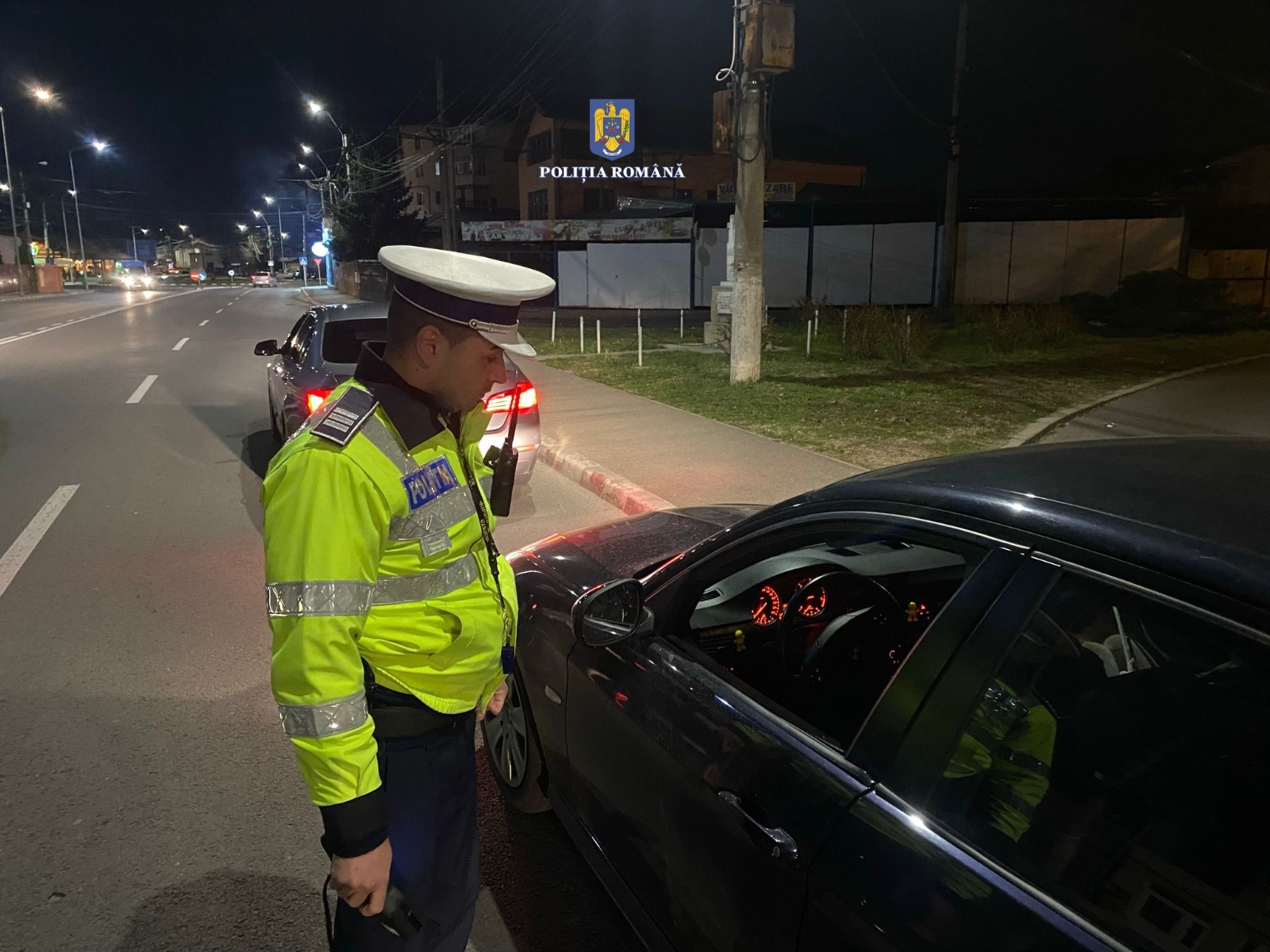 În ultimele 24 de ore, polițiștii rutieri din cadrul Inspectoratului de Poliție Județean Dâmbovița au desfășurat ample acțiuni în sistem integrat, pentru creșterea gradului de siguranță pe drumurile publice.