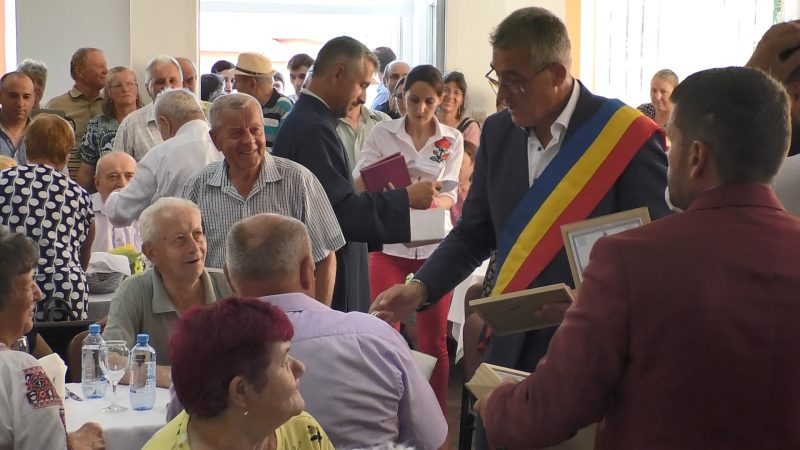 În comuna Șotânga a fost mare sărbătoare, administrația locală le-a oferit cetățenilor un spectacol extraordinar de ziua comunei
