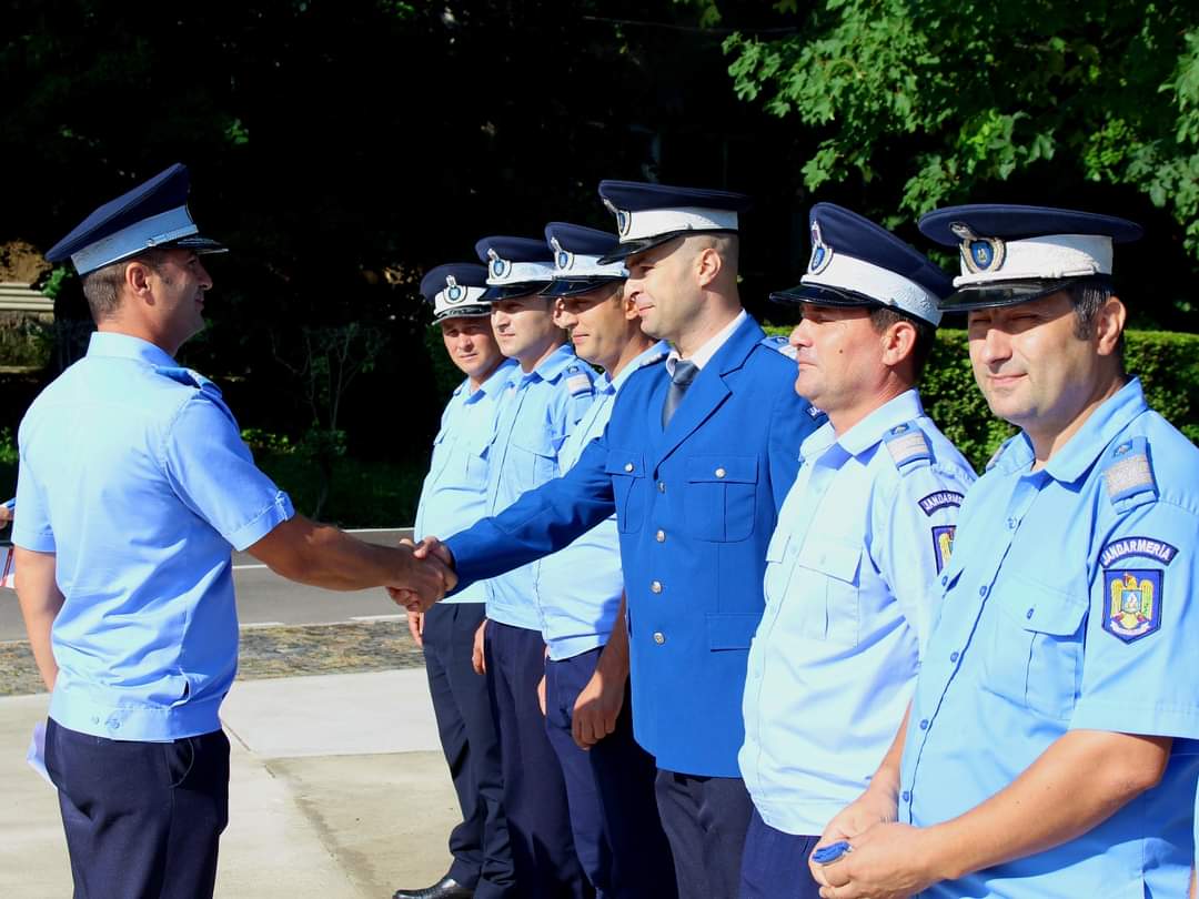 Avansări în grad, un ofițer și 35 de subofițeri au fost avansați în gradul următor la termen.