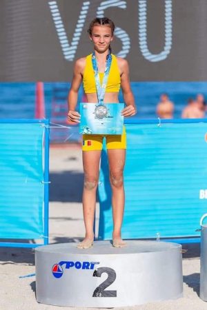 CȘS Târgoviște: Alexandra Girescu a reușit să obțină medalia de argint și titlul de vicecampioană mondială la Campionatul Mondial de Lupte pe Plajă U17