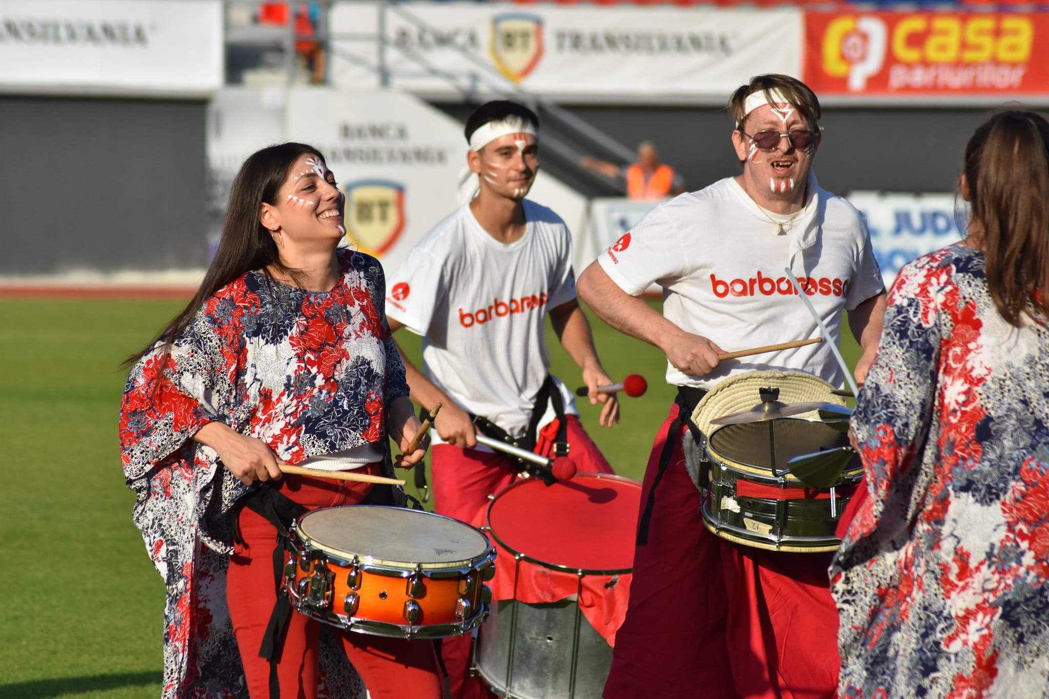 Târgoviștenii și nu numai, au avut parte la Zilele Cetății de un spectacol de percuție cu Barbarossa și un show aviatic 