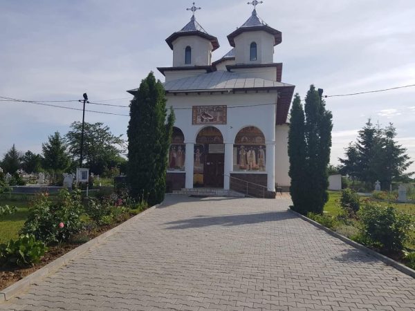 Administrația locală de la Văcărești a realizat racordarea Bisericii din Bungetu la rețeaua de gaze naturale a comunei