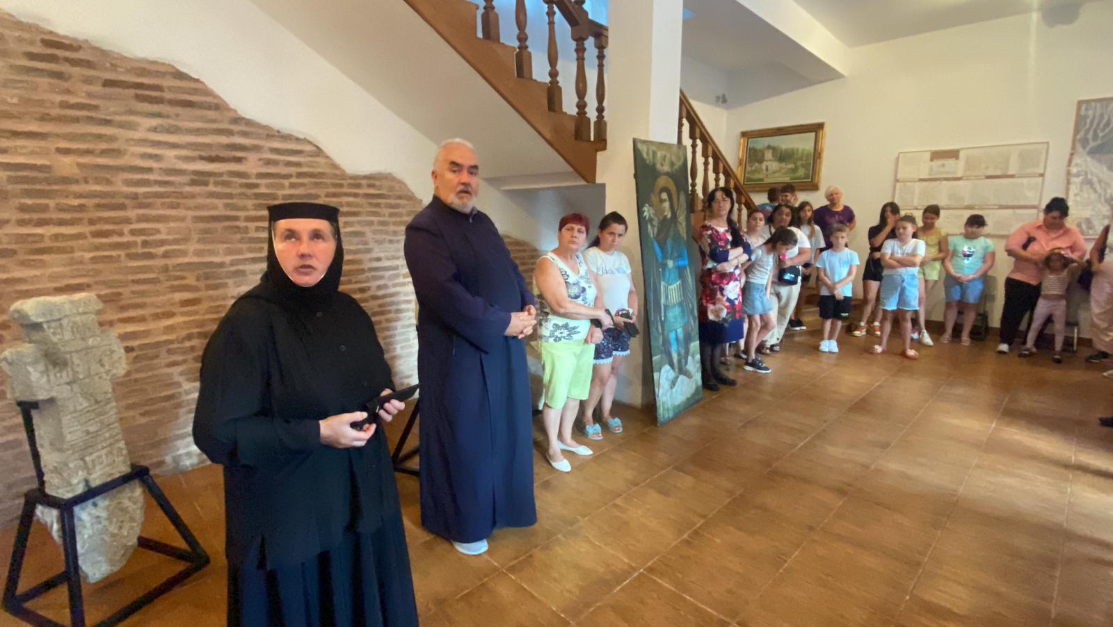 Prima ediție a ”Nopții Muzeelor la Sate”, s-a desfășurat, sâmbătă, 2 septembrie 2023 în întreaga țară și a cuprins, cu binecuvântarea