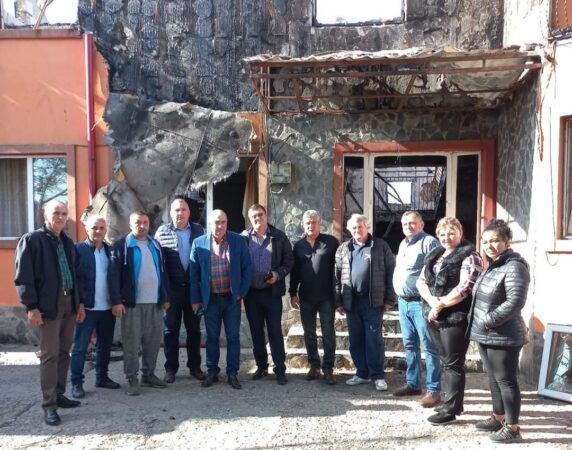 Primăria și Consiliul Local Voinești alături de voineșteni printr-o acțiune caritabilă de succes,  au oferit un ajutor financiar familiei Vasilescu,  afectată de exploziile de la Crevedia