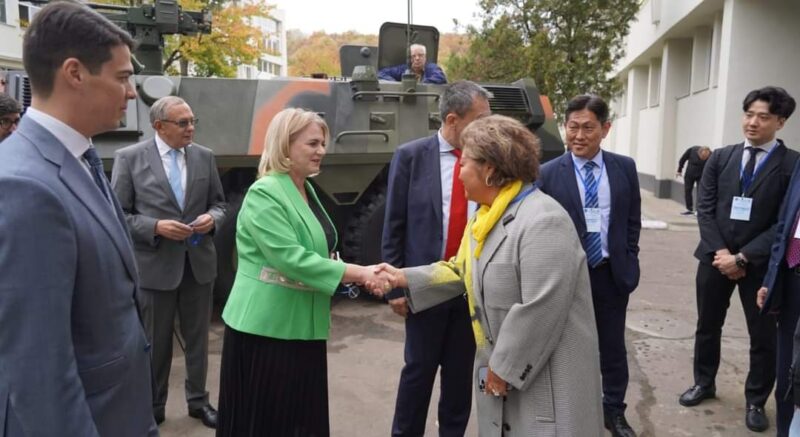 De 55 de ani,  Uzina Automecanica Moreni este un reper al industriei de apărare din România