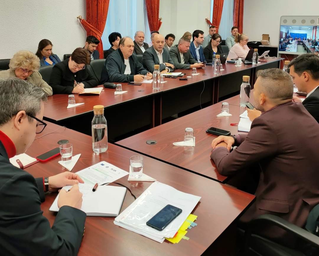 Consultări pe noua lege a salarizării