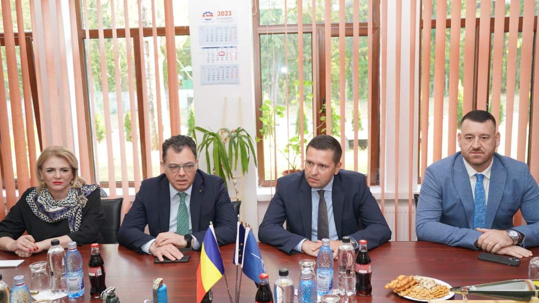 Fabricile de armament din Dâmbovița,  sunt în atenția Guvernului, joi de dimineață, ministrul Economiei, Antreprenorialului și Turismului