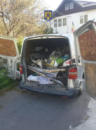 Confiscare și amendă de 15.000 de lei pentru transport ilegal de fier vechi în Dâmbovița