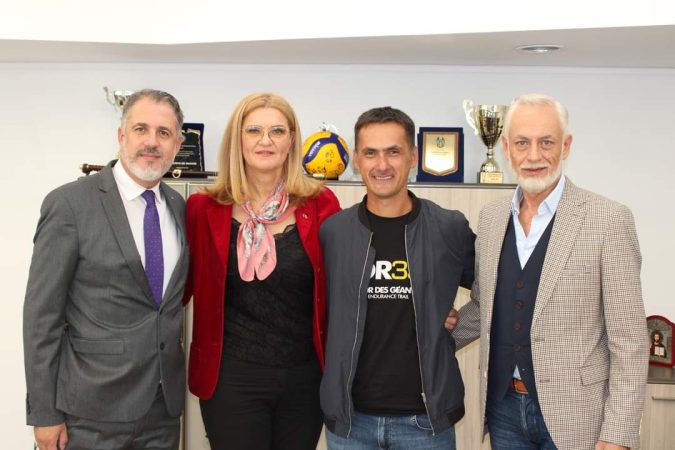 Președintele Agenției Naționale pentru Sport, a primit vizita lui Polgar Levente Ioan, un campion al experiențelor sportive extreme