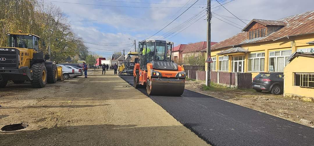 Președintele CJ Dâmbovița, Corneliu Ștefan a făcut  o vizită de lucru pe șantierele din sudul județului, sunt investiții în lucru sau aproape finalizate.