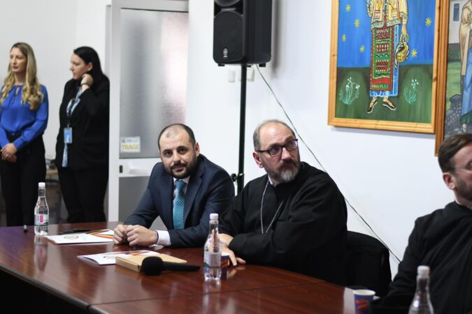 La sfârșitul  săptămânii  trecute, într-un gest plin de generozitate și dedicare, preotul și profesorul universitar Constantin Necula a împărtășit