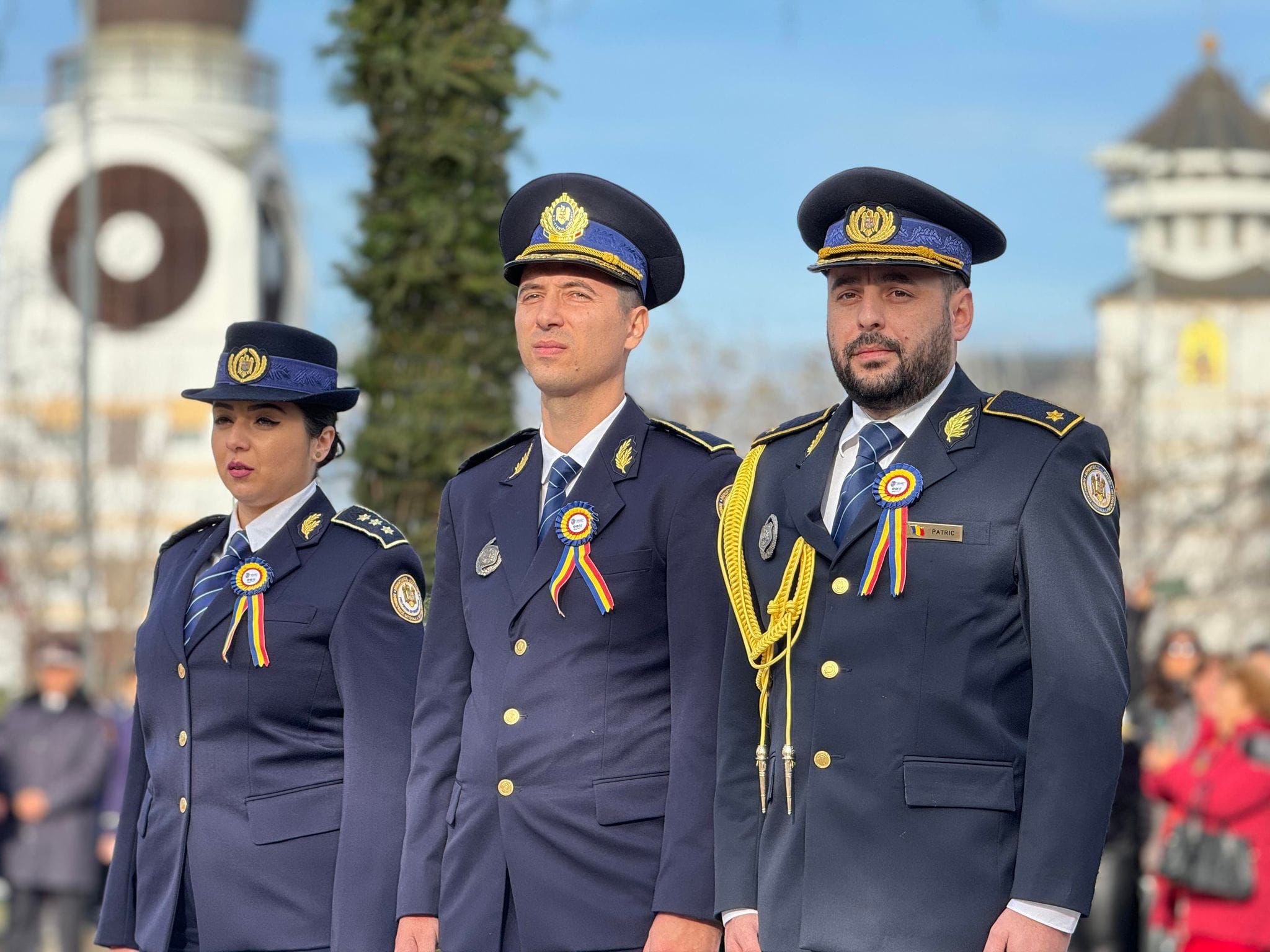 Subcomisarul de poliție penitenciară Patric Daniel Ghebaru și Penitenciarul Mioveni aduc omagiu Unirii și eroilor națiunii la cei 105 ani de la Marea Unire.