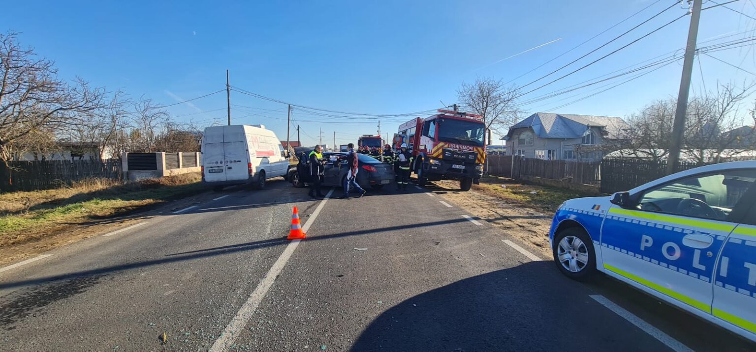 La data de 19 decembrie a.c., în jurul orei 14:00, polițiștii din cadrul Poliției Orașului Găești au fost sesizați cu privire la producerea unui accident rutier. 