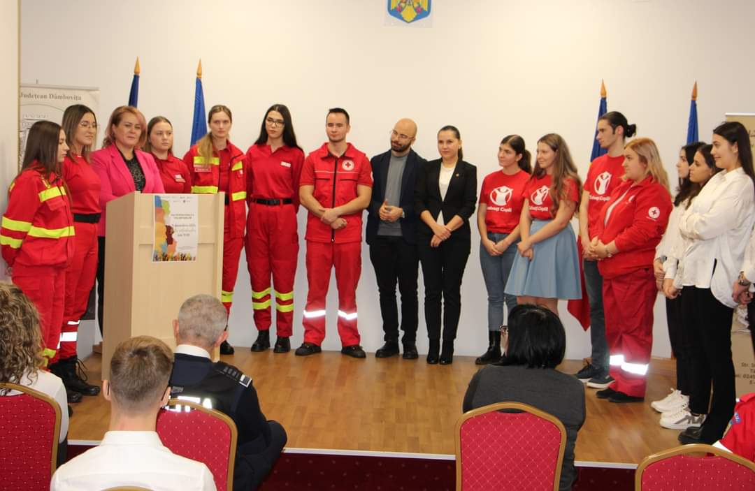 Marți, 5 decembrie 2023, la sediul Bibliotecii Judeţene „I. H. Rădulescu” Dâmboviţa a avut loc „Gala voluntarilor”, manifestare dedicată Zilei Internaţionale a Voluntarilor.
