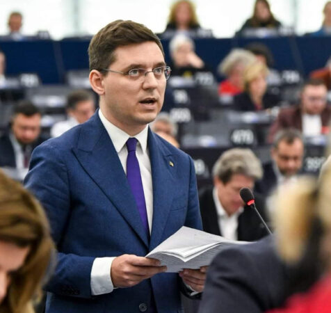 Eurodeputatul Victor Negrescu: Prin discuțiile purtate în Parlamentul olandez și ridicarea veto-ului impus Bulgariei, am izolat Austria Eurodeputatul Victor Negrescu a transmis că prin discuțiile purtate în Parlamentul olandez și ridicarea veto-ului impus Bulgariei, a fost izolată Austria. Iar prin aprobarea Pactul European pentru Migrație și Azil au fost destructurat argumentele lor.